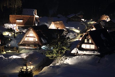 相倉合掌集落夜景アップ