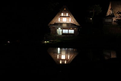 逆さ合掌　助九郎