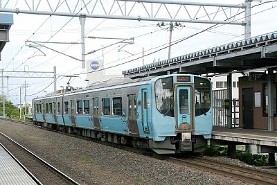 青い森703系電車