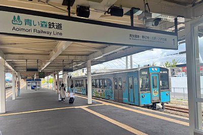 青い森鉄道ホーム