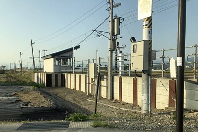 ホームと待合所