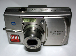 DiMAGE G600