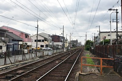 浜寺駅前方に片渡り線