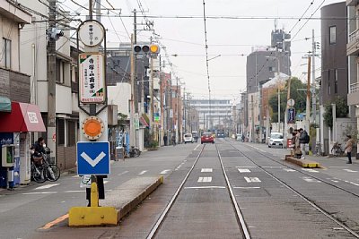 帝塚山三丁目駅