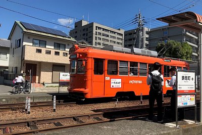 モハ2000形電車