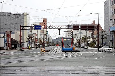 西堀端停留場