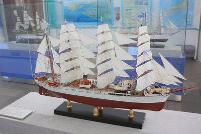 海王丸模型