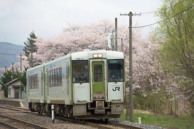 キハ100形気動車