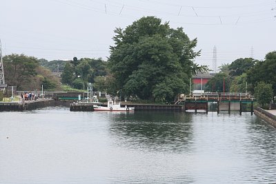 上流から見た中島閘門全景