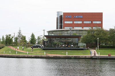 スターバックス店とKNB入船別館