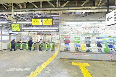 切符売り場と改札口