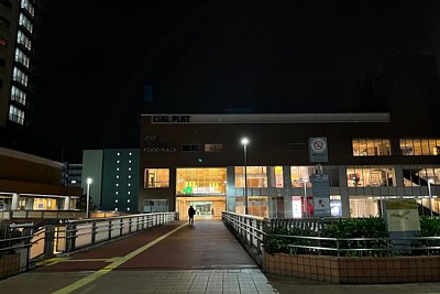 東神奈川駅前