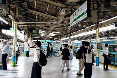 横浜駅ホーム