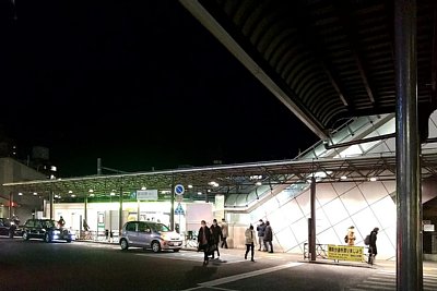 夜の西川口駅