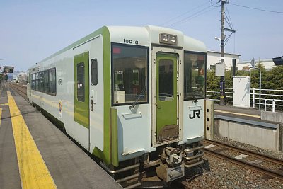 キハ100系気動車