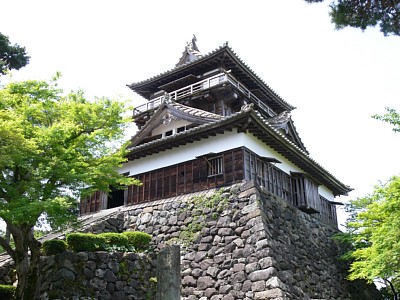 現存天守・国重要文化財　丸岡城