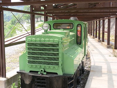 展示トロッコ機関車