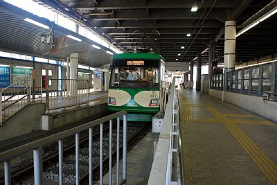 301電車