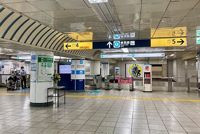 東京メトロ改札口